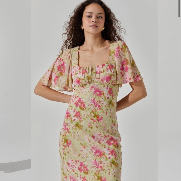 ASTR The Label Tie Back Flutter Sleeve Midi Dress - Picture 6 of 6